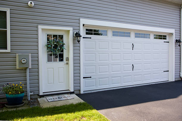 24/7 Emergency Garage Door Installation experts in North Lakeport, CA